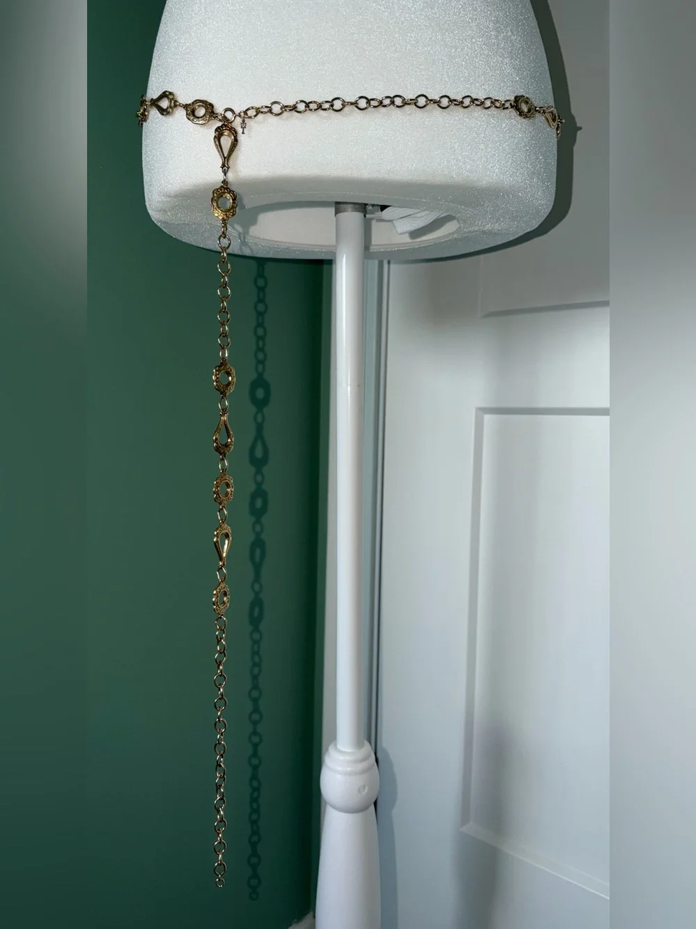 Crown Trifari elegant gold